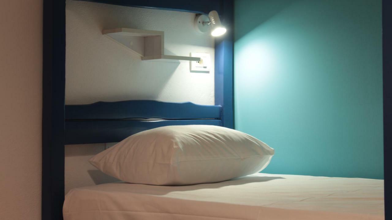 Bed Station Hostel & Bar Shkoder Bagian luar foto