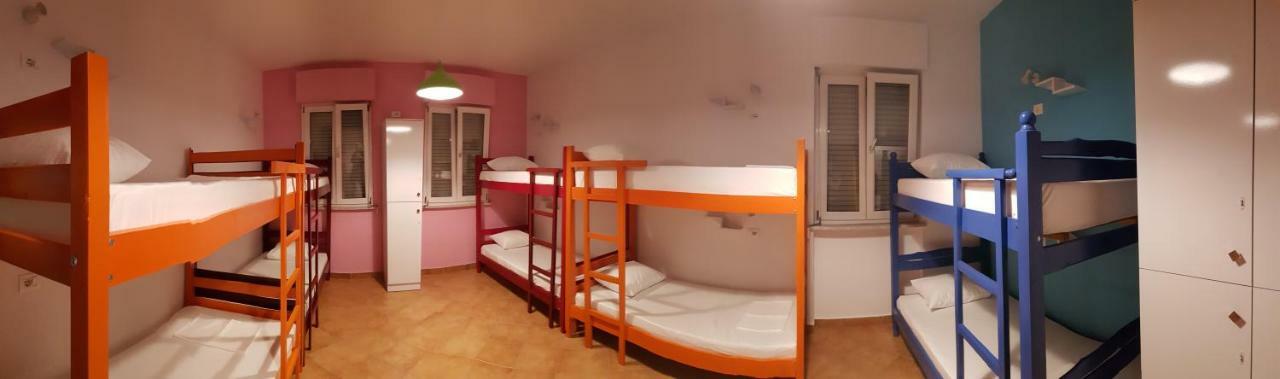 Bed Station Hostel & Bar Shkoder Bagian luar foto