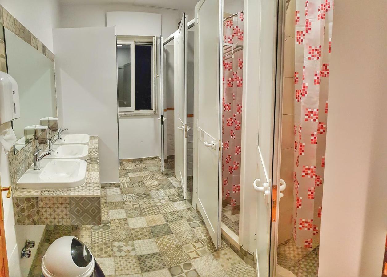 Bed Station Hostel & Bar Shkoder Bagian luar foto
